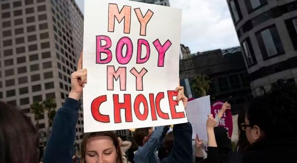 ABD'li kadınlardan kürtaj yasağına karşı seks grevi