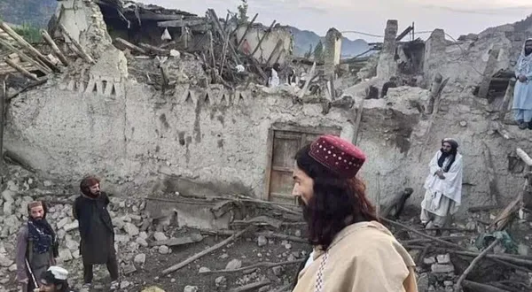 Afganistan'daki depremde ölenlerin sayısı 920'ye yükseldi