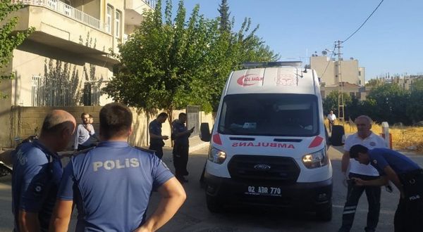 Adıyaman'da ambulansa çarpıp kaçtı: 1 yaralı