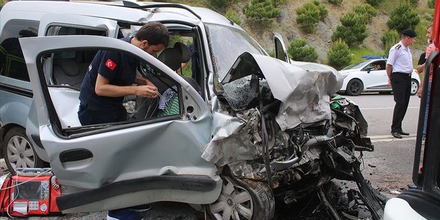 Bayram tatilinin altıncı gününde trafik kazalarında 9 kişi öldü