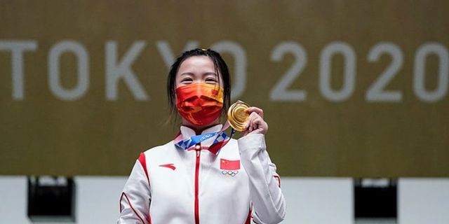 Tokyo Olimpiyatları'nda ilk altın madalyayı Çinli atıcı Qian Yang kazandı