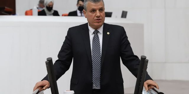 "Yurt sorunu ve fahiş kira artışları öğrencileri mağdur ediyor"