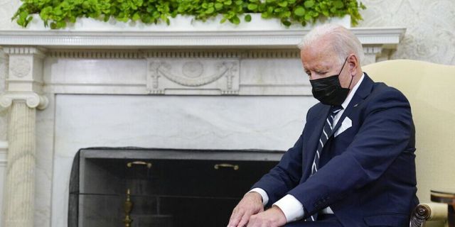 ABD Başkanı Joe Biden toplantıda uyuyakaldı