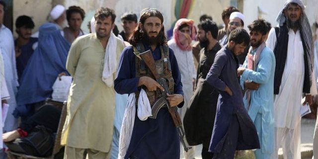 Afganistan'da halka açık idamlar başladı