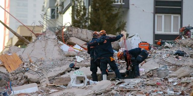 30 kişinin yaşamını yitirdiği Emrah Apartmanı iddianamesi kabul edildi
