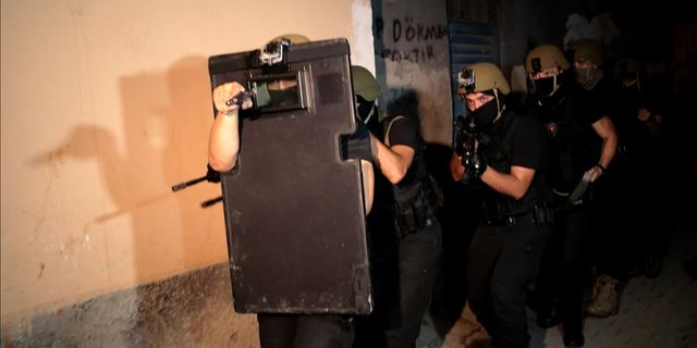 Adana ve İstanbul'da IŞİD'in Yamaçlı grubuna operasyon