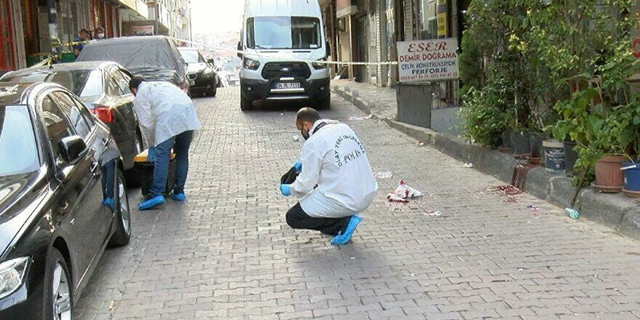 İstanbul’da aynı caddede aynı saatte iki kişi öldürüldü