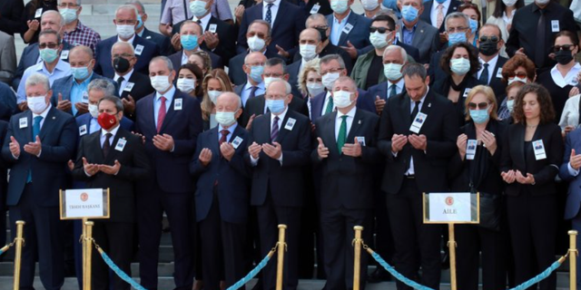Kılıçdaroğlu, Şahin Mengü için düzenlenen cenaze törenine katıldı