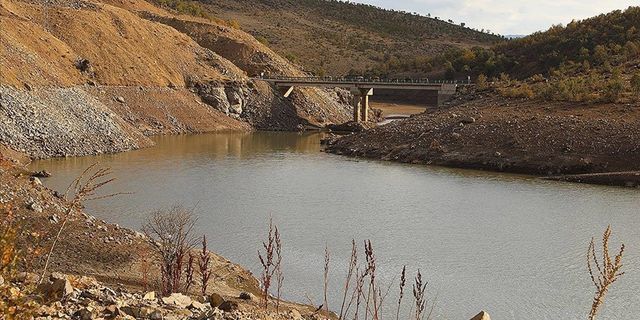 Bingöl'de Gülbahar Barajı'nı besleyen su kaynağını kurudu