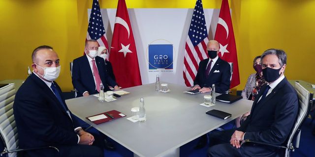 Erdoğan ve Biden Roma'da görüştü