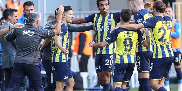 Süper Lig'in 8. haftasında Fenerbahçe, Kasımpaşa'yı 2-1 mağlup etti