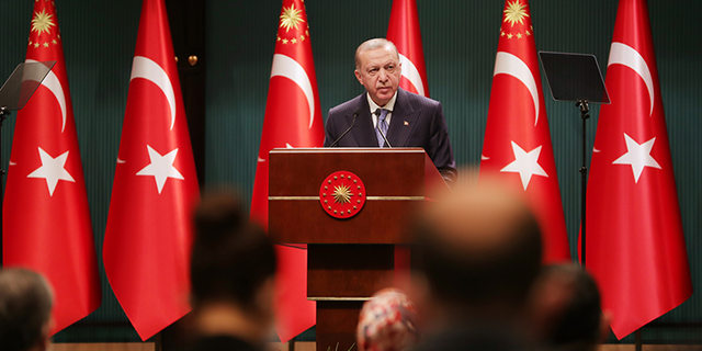 Cumhurbaşkanı Erdoğan: "TL mevduatına 163 milyar lira geçmiştir"
