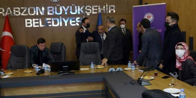 Öfke kontrolü eğitim programı imza töreninde kavga çıktı