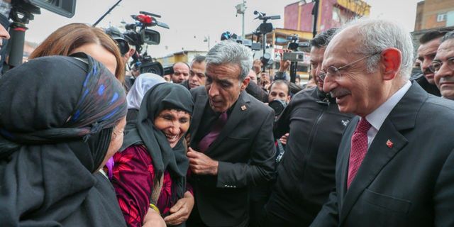 Kılıçdaroğlu'nun Diyarbakır ziyareti; 'Size Apé Kemal diyebilir miyiz?'