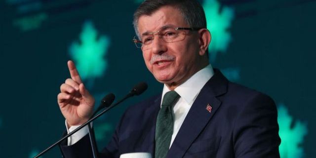 Davutoğlu: Erdoğan, Bahçeli gibi düşünüyorsa, kendi grup başkanvekilini partiden de ihraç edilmeli