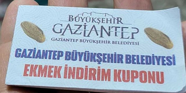 AKP'li belediyenin 'ekmek indirim kuponu'na CHP'den tepki: Bu ekmek karnesidir