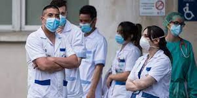 Pandemide 42 hemşire koronavirüs nedeniyle hayatını kaybetti