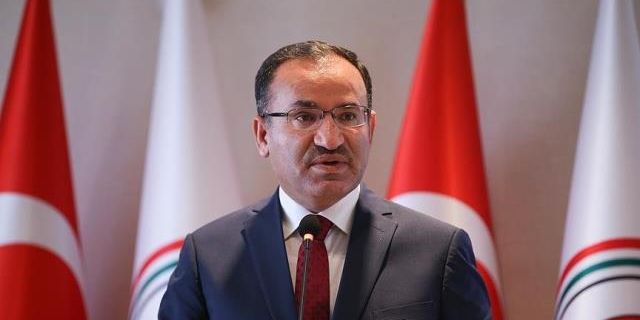 "Türkiye'de tweet attı diye hakkında soruşturma başlatılan bir kişi yok"