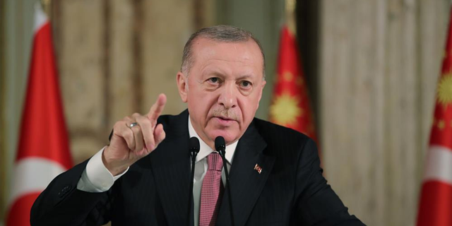 Erdoğan: Seçim takvimi geriye saymaya başladı, sahayı sıkı tutmalıyız!