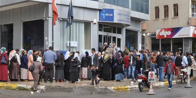 TÜİK'e göre Türkiye’de kayıtlı işsiz sayısı Nisan ayında yüzde 23 arttı