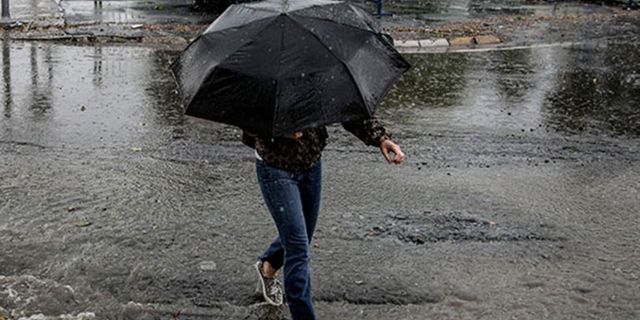 Meteoroloji, yurt genelinde sağanak yağış uyarısında bulundu