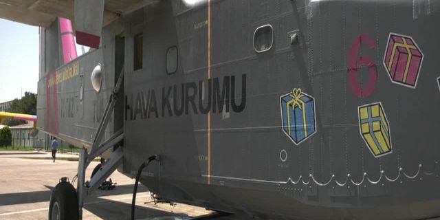 Türk Hava Kurumu; Orman yangınlarına dört adet THK CL-215 uçağı ve 50 helikopter ile müdahale edilecek