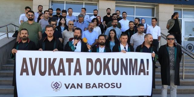 Van Barosu meslektaşlarına yönelik saldırıyı basın açıklaması ile kınadı