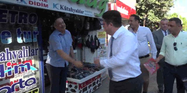 Buca Belediye Başkanı Kılıç, bayram öncesi esnafı ziyaret etti