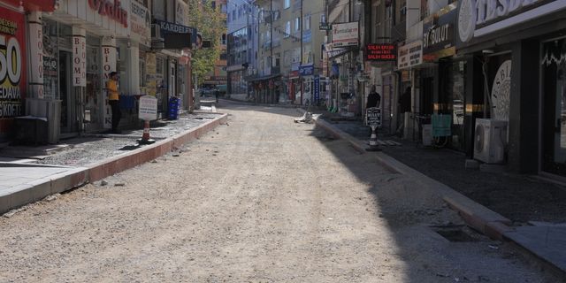 Kırşehir'de asfalt çalışmaları devam ediyor