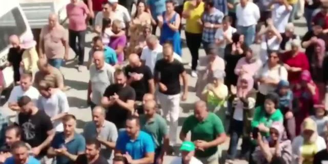 Artvin'in Yusufeli ilçesi yedinci kez taşınıyor: Esnaf kepenk indirdi