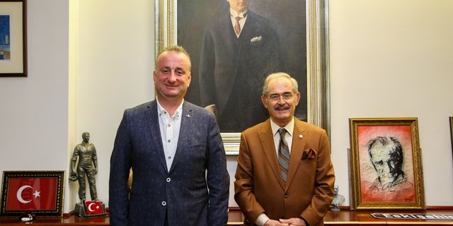 Sinop Belediye Başkanı Barış Ayhan'dan Büyükerşen'e ziyaret