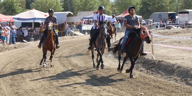 Turgutlu Belediyesi’nin ‘Geleneksel Rahvan At Yarışları’ için geri sayım başladı
