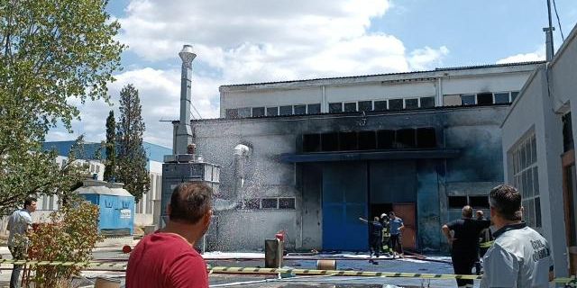 Çerkezköy'de boya fabrikasında patlama meydana geldi: 3 yaralı