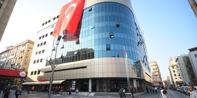 AKP'li belediyeden muhtarlar için Balkan turu