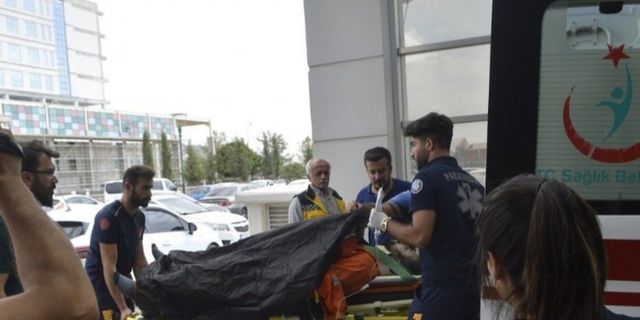 Adıyaman'da üzerine trafo devrilen işçi yaralandı