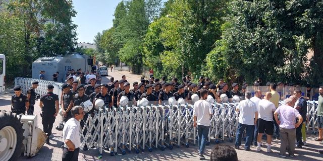 Yıkıma direnen mahalleler: Bizi deprem değil, AKP yok edecek