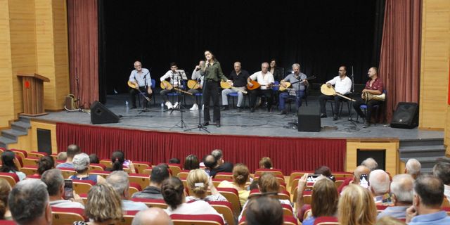 Samandağ'da Türk Halk Müziği konseri