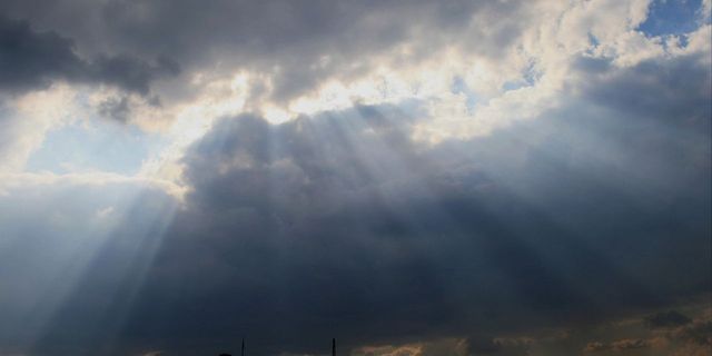 Hava durumunda bugün: Ülke geneli çok bulutlu, Marmara ve Ege'de fırtına