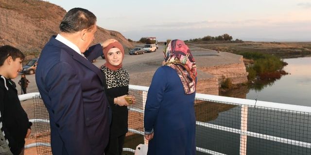 Malatya'da Başkan'dan feribot sohbeti