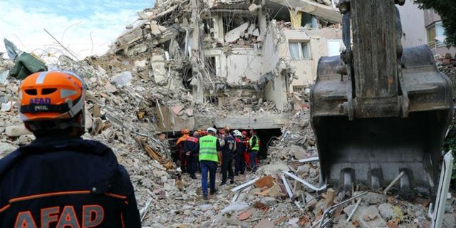Depremlerde can kaybı 44.218'e yükseldi