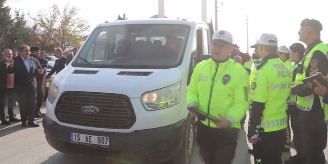 Burdur’da polis ve jandarmadan 'kış lastiği' denetimi