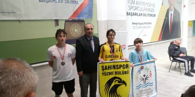 Eskişehirli özel sporcular Türkiye Şampiyonası'ndan madalyayla döndü