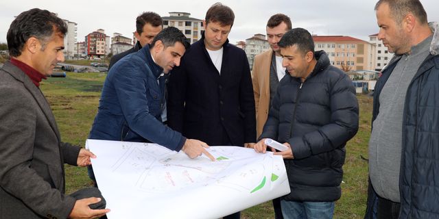 Çerkezköy'de Kızılpınar futbol sahasının yapım çalışmaları devam ediyor