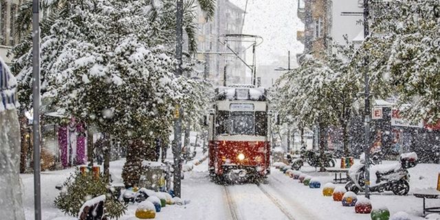 İstanbul'a ilk karın yağacağı gün belli oldu: 4-5 gün aralıksız yağacak