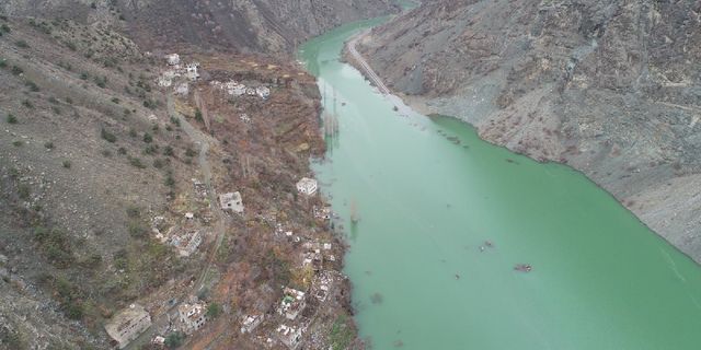 Yusufeli Barajı’nda gün geçtikçe sular yükseliyor