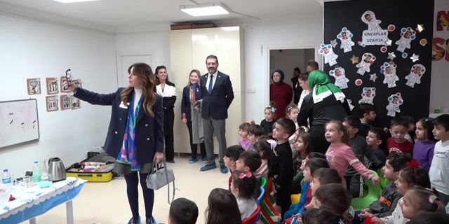 Atakum Belediyesi Bilim Tiyatrosu'na ev sahipliği yaptı