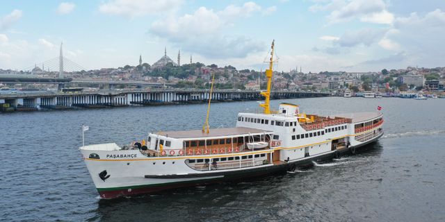 İstanbul Boğazı sis nedeniyle gemi trafiğine kapatıldı