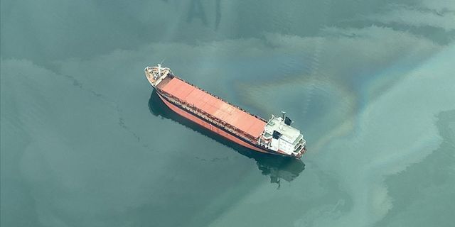 İzmit Körfezi'ni kirleten gemiye 12,5 milyon lira ceza