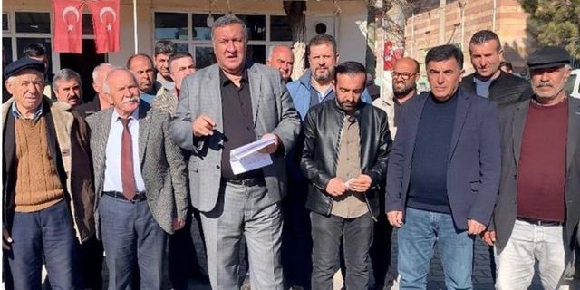 TEDAŞ çiftçinin tarlasına çöktü!