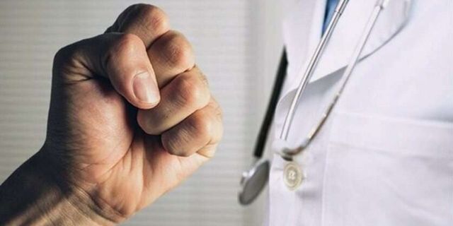 Doktorun parmağını kırdığı iddia edilen hasta yakını tutuklandı
